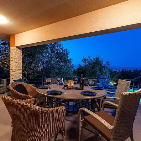 Serenity Villa *